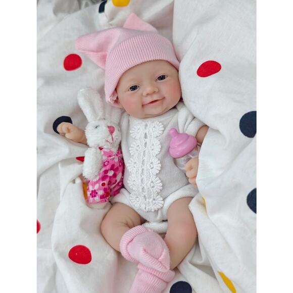 Miniature Silicone Reborn Baby Doll Girl 7 Inch Lifelike Full Body Realistic Toy - Picture 3 of 6